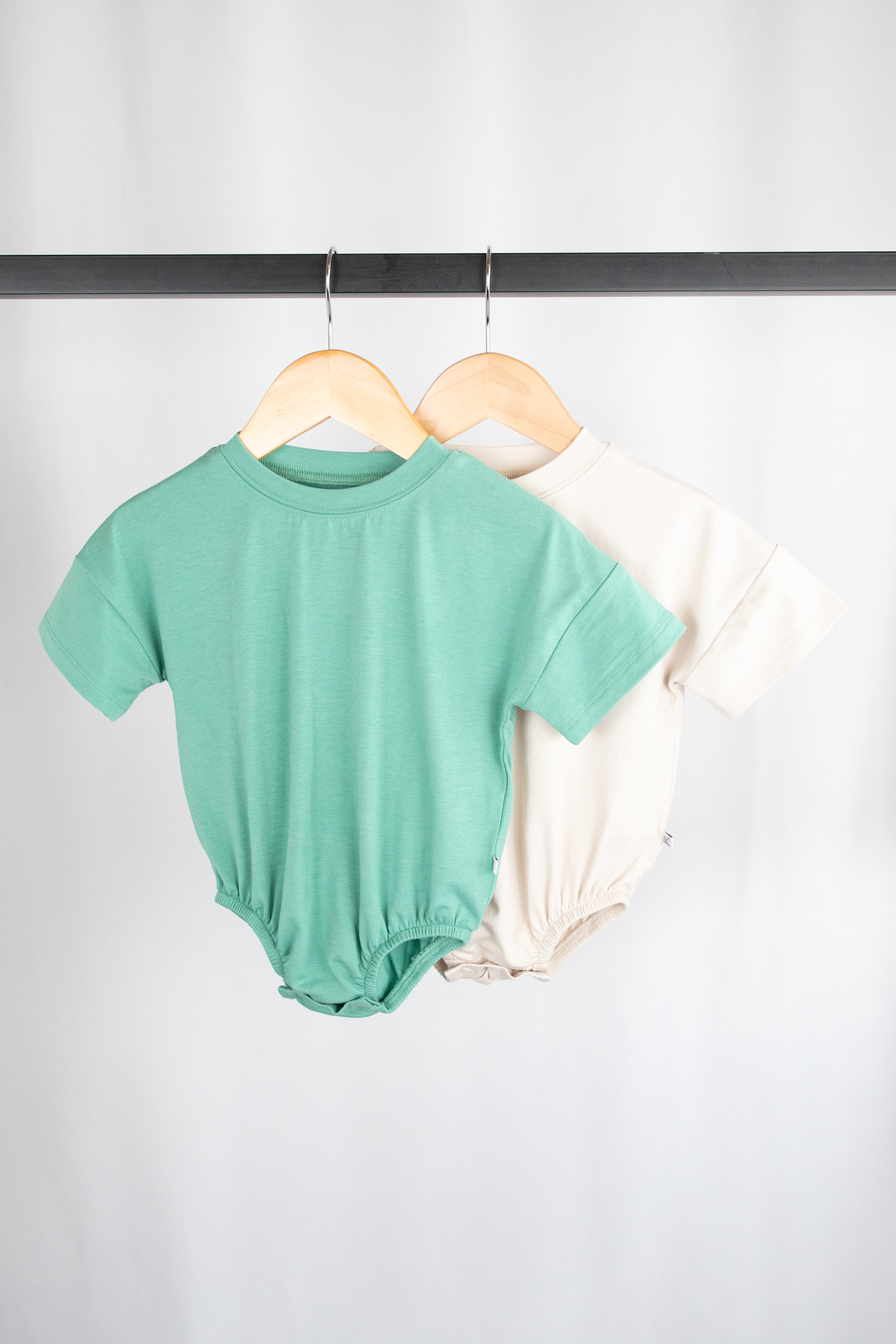 Mediam Bleachd Tee サイズXL MEDIAM XLサイズ Bleachd Tee レディース